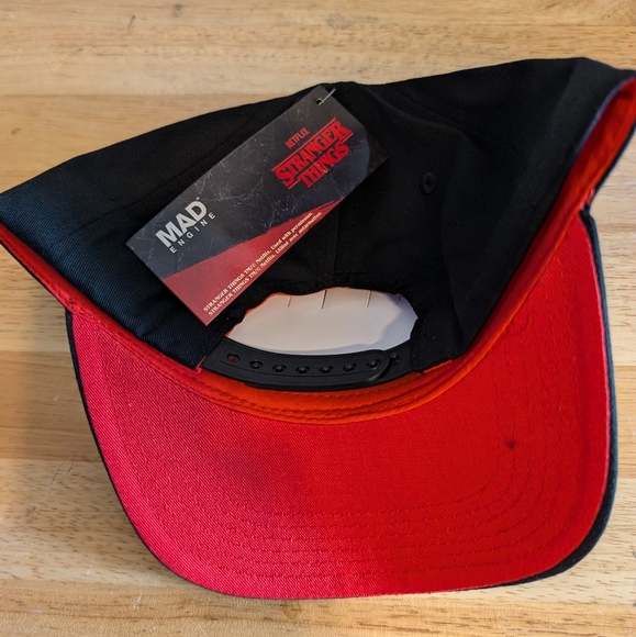 Adult Baseball Cap Stranger Things - Picture 2 of 2